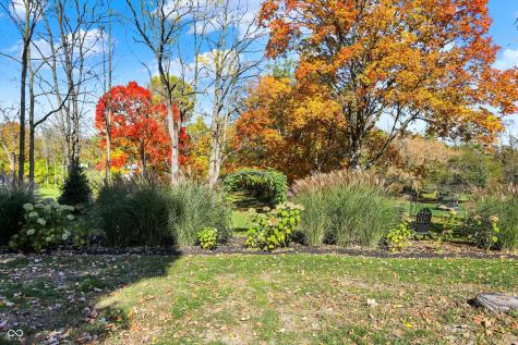 450 W Ash Street Zionsville IN 46077