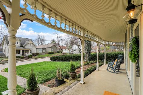 450 W Ash Street Zionsville IN 46077