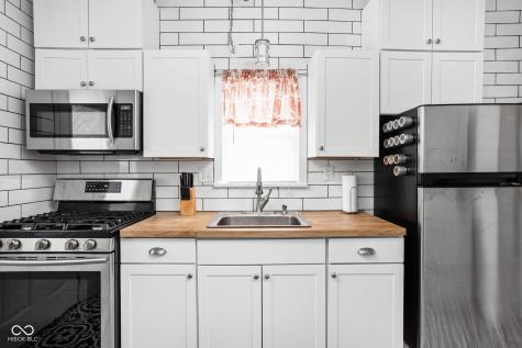 810 Grove Avenue Indianapolis IN 46203