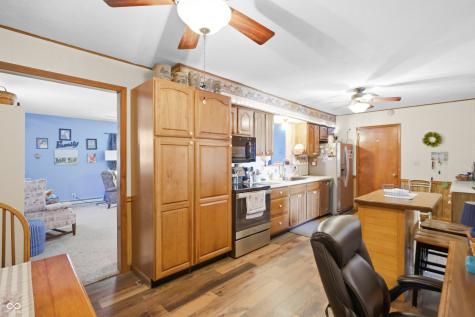 6452 E 550 N Columbus IN 47203