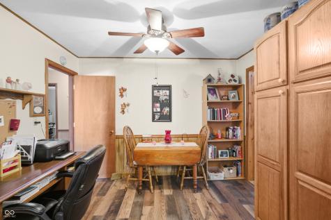 6452 E 550 N Columbus IN 47203