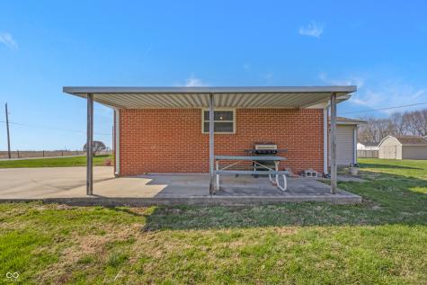 6452 E 550 N Columbus IN 47203