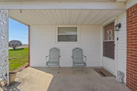 6452 E 550 N Columbus IN 47203