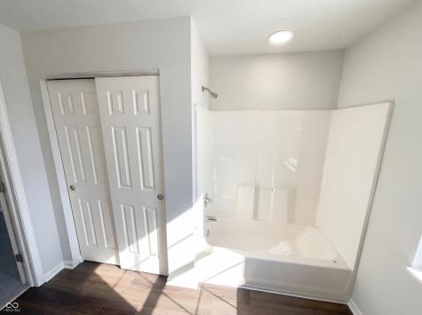 10142 Sandcherry Lane Indianapolis IN 46236