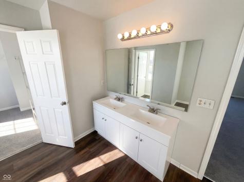 10142 Sandcherry Lane Indianapolis IN 46236