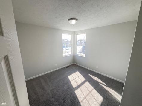 10142 Sandcherry Lane Indianapolis IN 46236