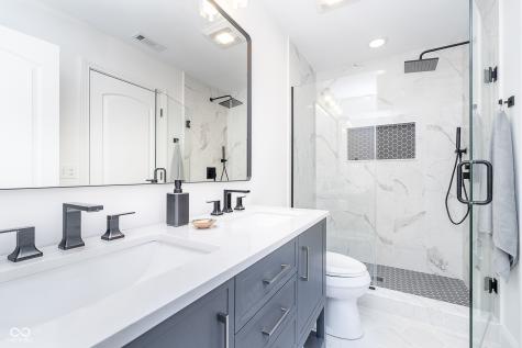 12192 Woods Bay Place Carmel IN 46033