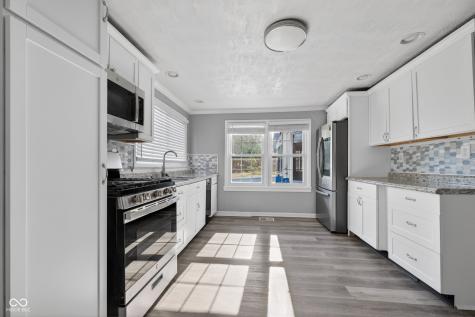 320 Peach Tree Lane Indianapolis IN 46219