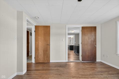 320 Peach Tree Lane Indianapolis IN 46219