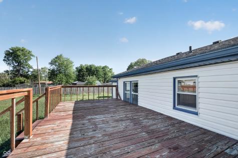 320 Peach Tree Lane Indianapolis IN 46219