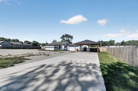 320 Peach Tree Lane Indianapolis IN 46219