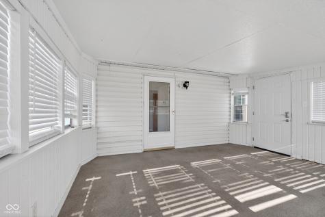 320 Peach Tree Lane Indianapolis IN 46219
