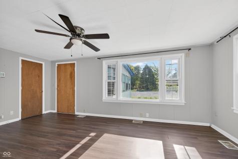 320 Peach Tree Lane Indianapolis IN 46219