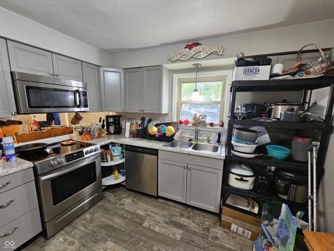 3823 Rockville Road Indianapolis IN 46222
