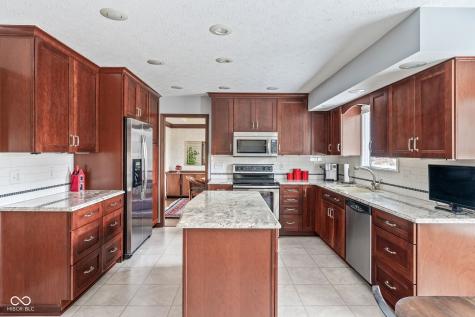 4677 Bedford Court Carmel IN 46033