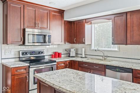 4677 Bedford Court Carmel IN 46033