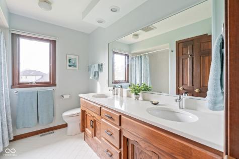 4677 Bedford Court Carmel IN 46033
