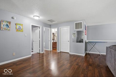2951 Hearthside Drive Greenwood IN 46143