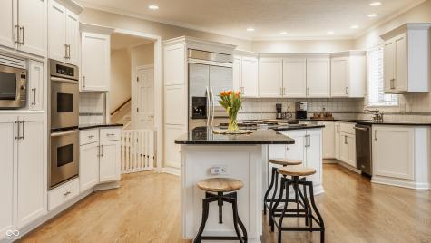 12862 Norfolk Circle Carmel IN 46032