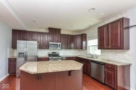 11946 Eaglerun Way Zionsville IN 46077