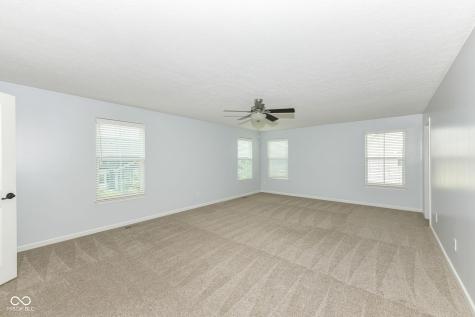 11946 Eaglerun Way Zionsville IN 46077