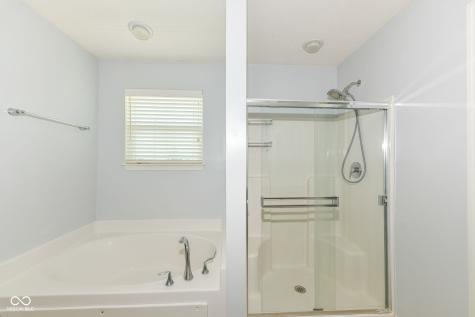 11946 Eaglerun Way Zionsville IN 46077