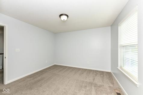 11946 Eaglerun Way Zionsville IN 46077