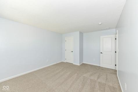 11946 Eaglerun Way Zionsville IN 46077