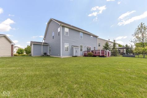 11946 Eaglerun Way Zionsville IN 46077