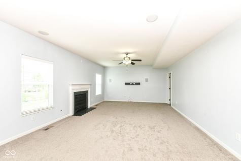 11946 Eaglerun Way Zionsville IN 46077