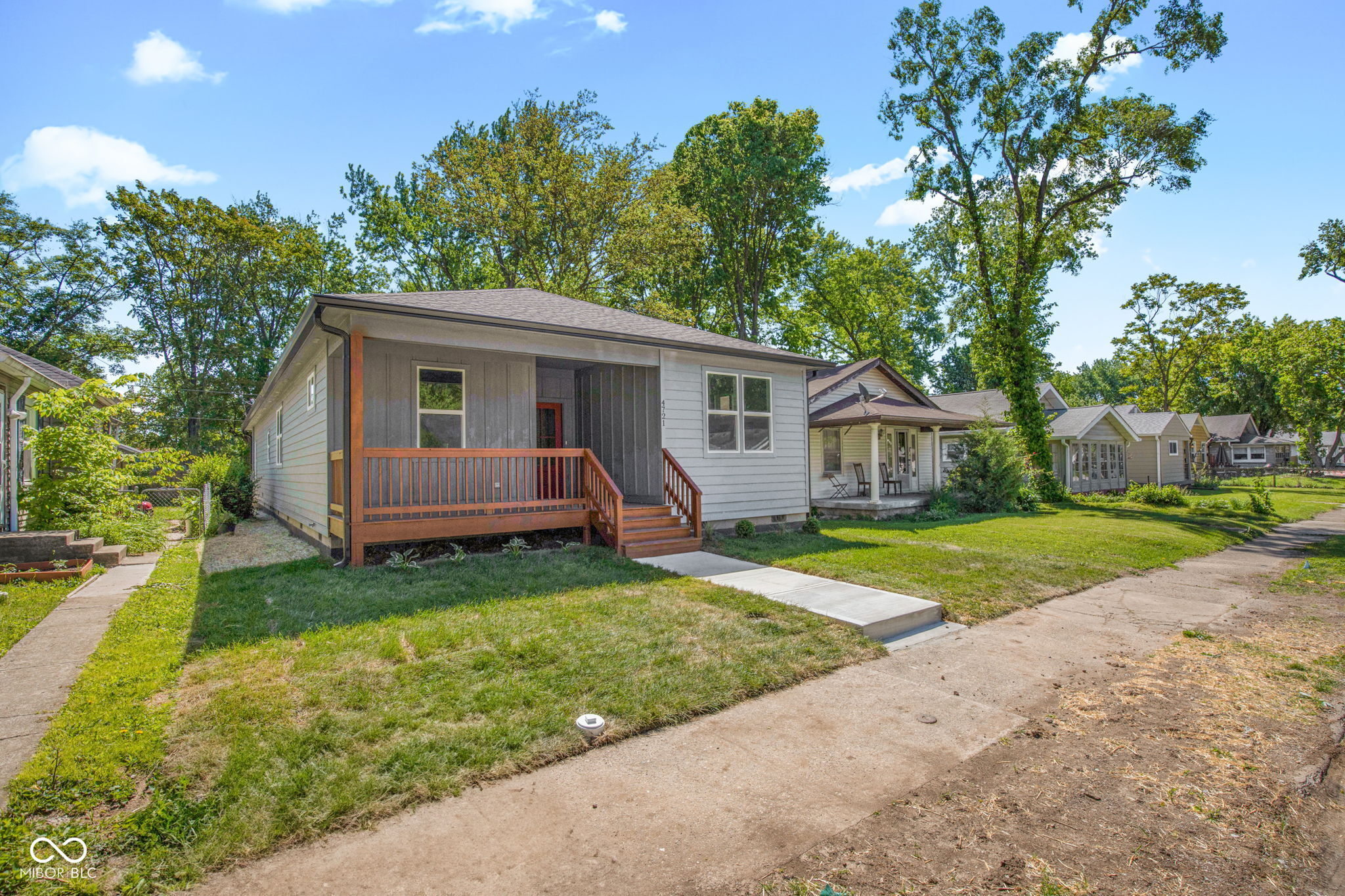 4721 Caroline Street Indianapolis IN 46205