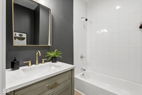 4721 Caroline Street Indianapolis IN 46205