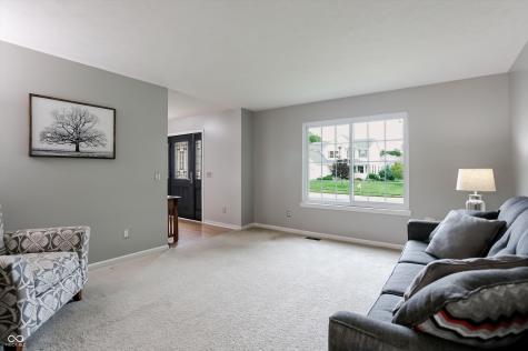 322 Wakefield Drive E Greenwood IN 46142