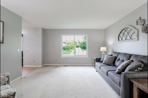 322 Wakefield Drive E Greenwood IN 46142