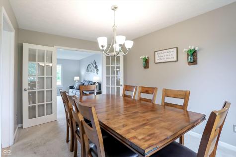 322 Wakefield Drive E Greenwood IN 46142