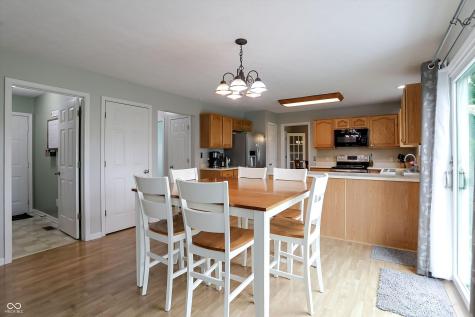 322 Wakefield Drive E Greenwood IN 46142