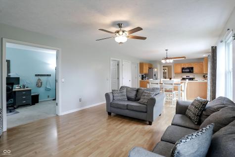 322 Wakefield Drive E Greenwood IN 46142