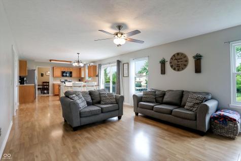 322 Wakefield Drive E Greenwood IN 46142