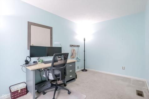 322 Wakefield Drive E Greenwood IN 46142