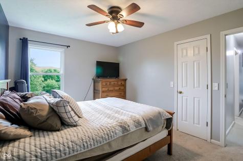 322 Wakefield Drive E Greenwood IN 46142