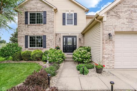 322 Wakefield Drive E Greenwood IN 46142