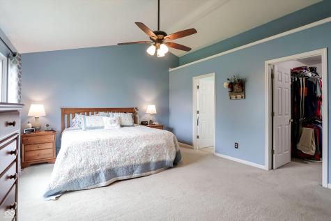 322 Wakefield Drive E Greenwood IN 46142