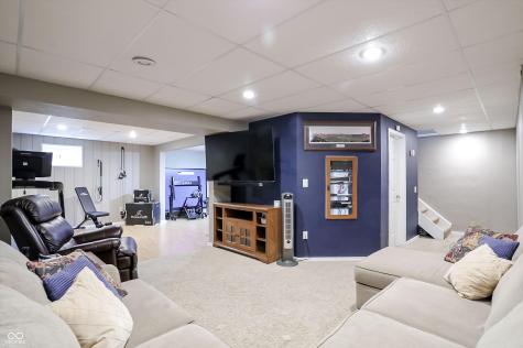 322 Wakefield Drive E Greenwood IN 46142