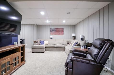 322 Wakefield Drive E Greenwood IN 46142