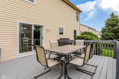 322 Wakefield Drive E Greenwood IN 46142