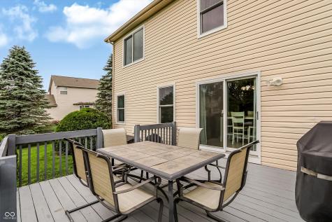 322 Wakefield Drive E Greenwood IN 46142