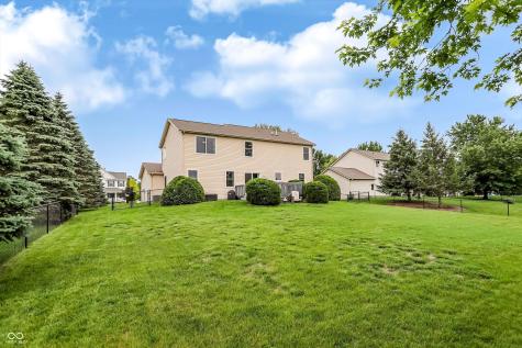 322 Wakefield Drive E Greenwood IN 46142