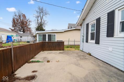 112 S 3rd Avenue Beech Grove IN 46107