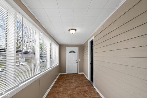 112 S 3rd Avenue Beech Grove IN 46107