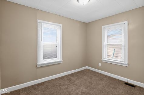 112 S 3rd Avenue Beech Grove IN 46107